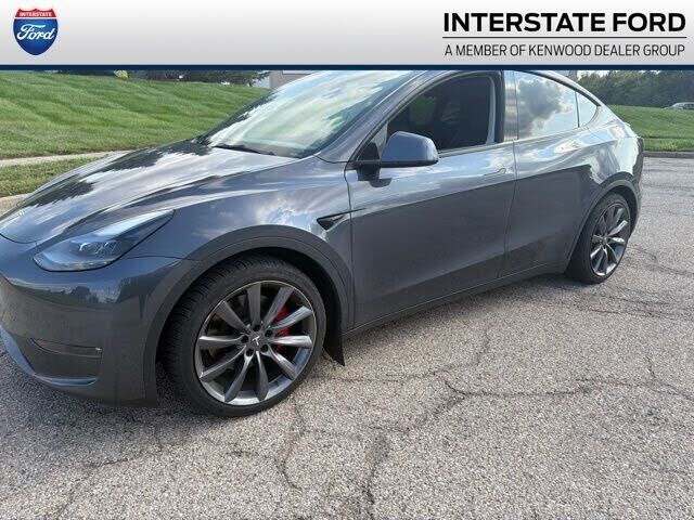 2021 TESLA Model Y