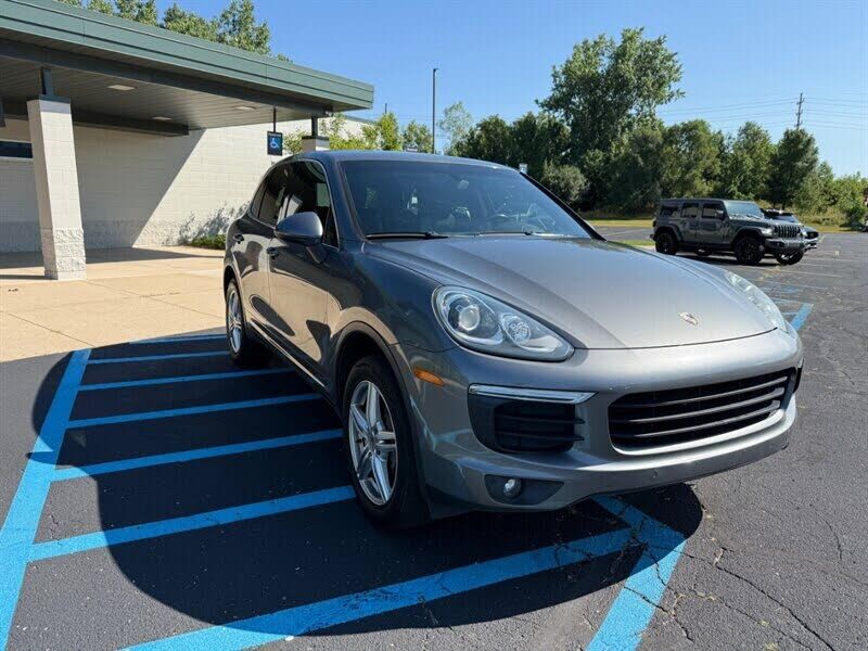 2016 PORSCHE Cayenne