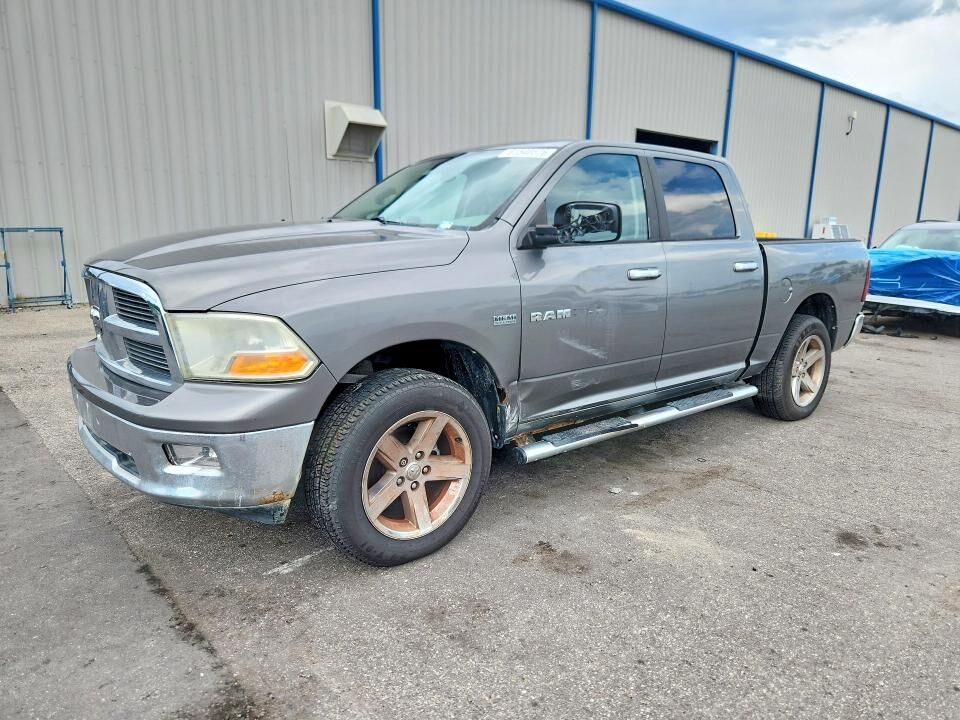 2012 DODGE Ram