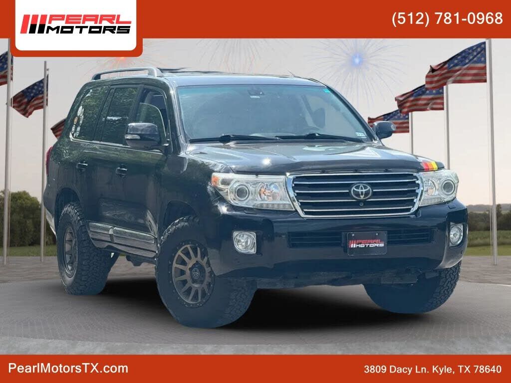 2013 TOYOTA Land Cruiser