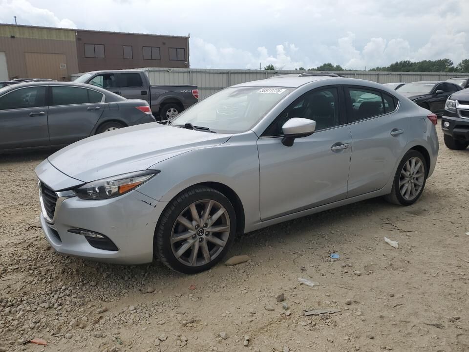 2017 MAZDA Mazda3