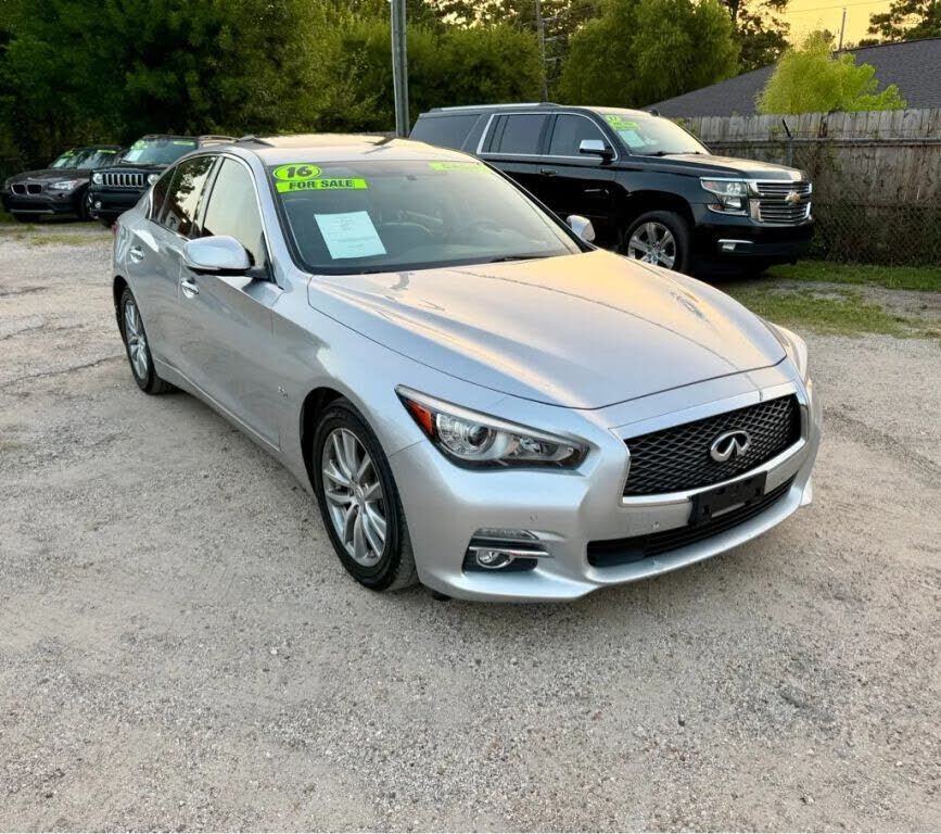 2016 INFINITI Q50