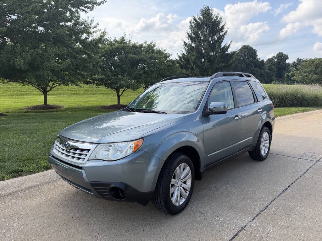 2012 SUBARU Forester