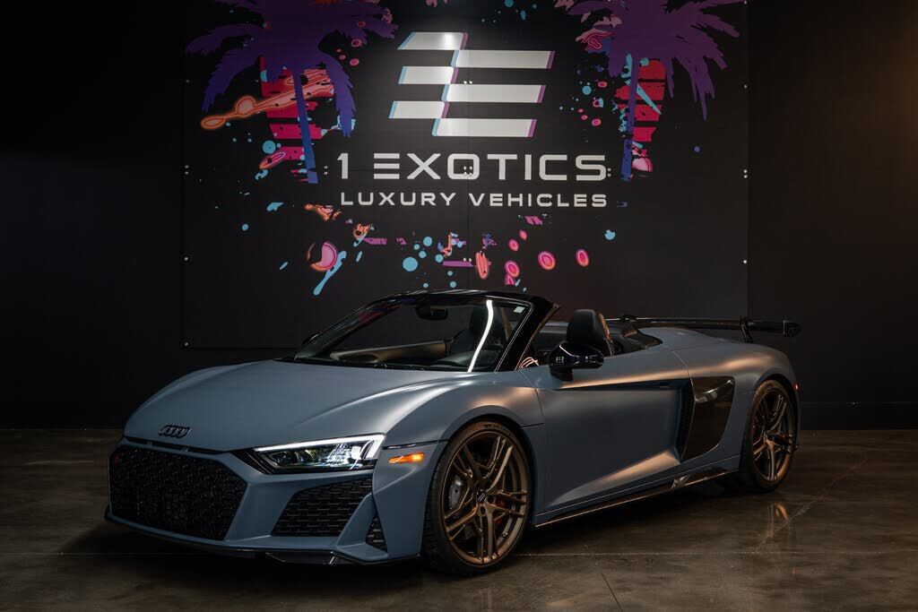 2022 AUDI R8