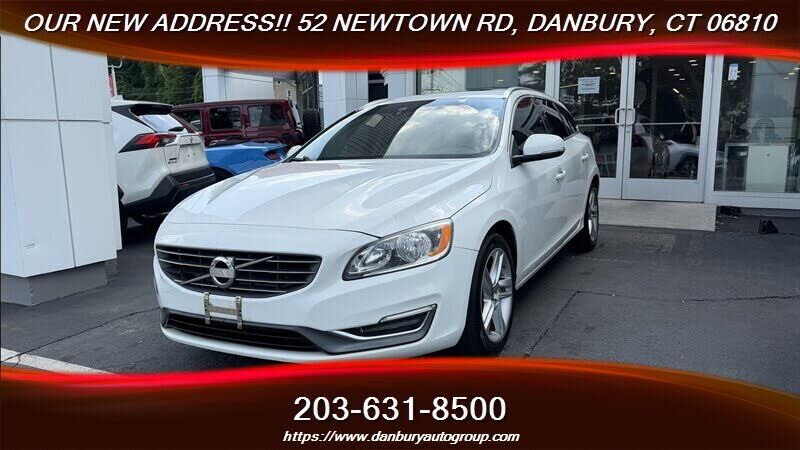 2015 VOLVO V60