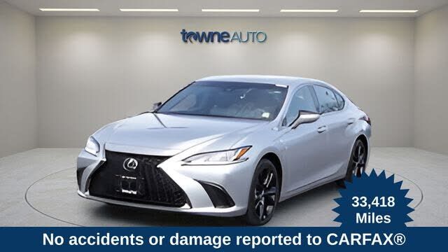 2022 LEXUS ES