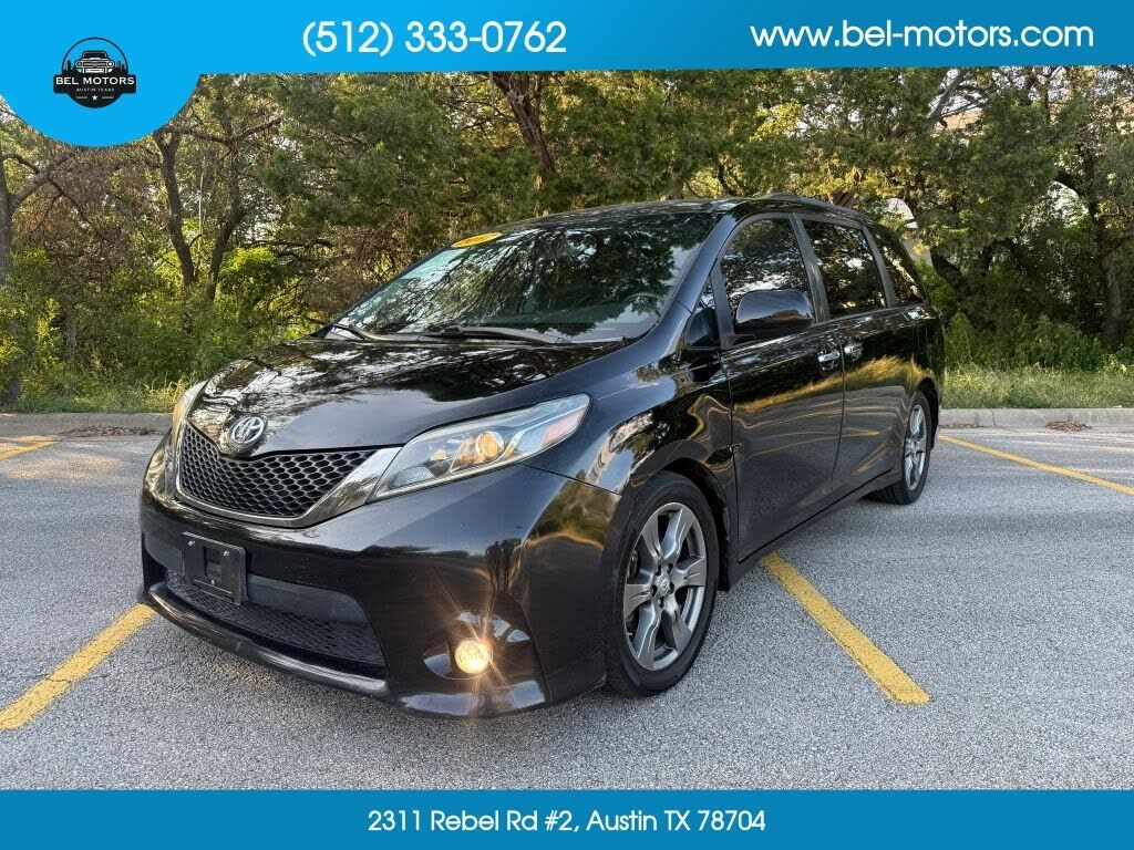 2017 TOYOTA Sienna