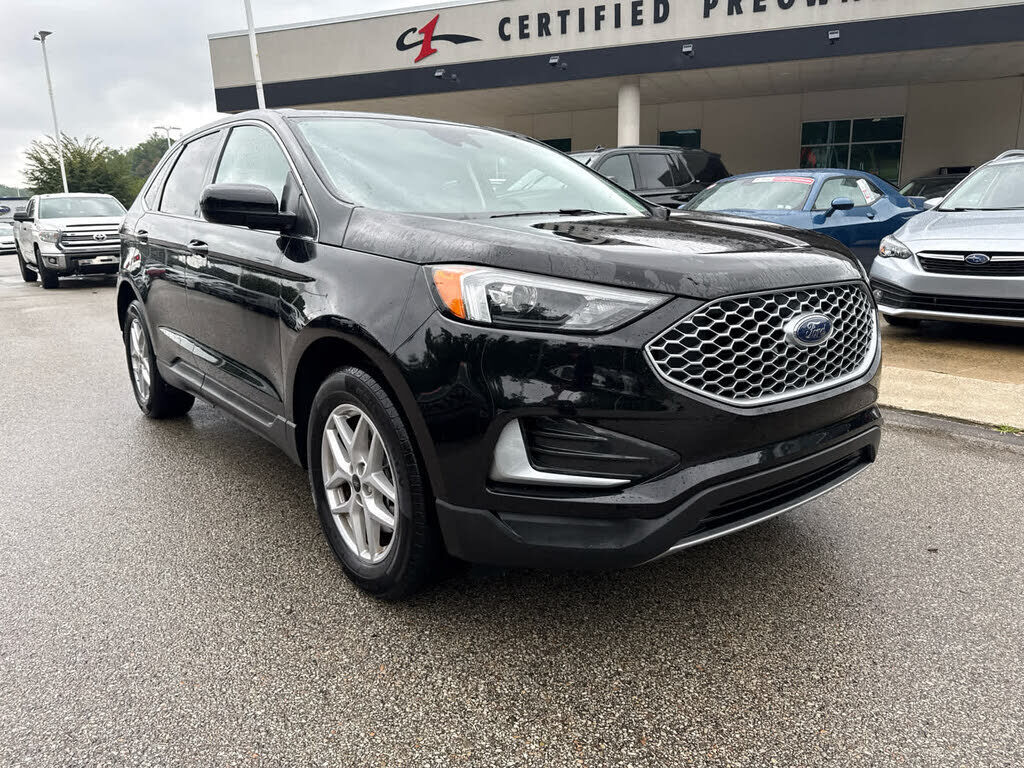 2023 FORD Edge
