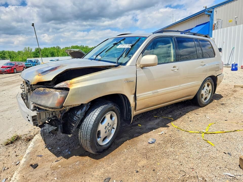 2004 TOYOTA Highlander