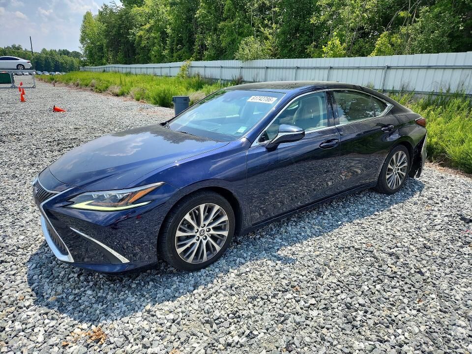 2019 LEXUS ES