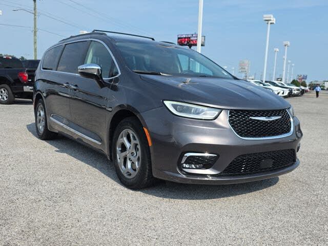 2023 CHRYSLER Pacifica