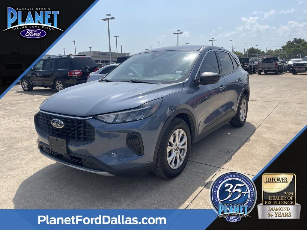 2024 FORD Escape