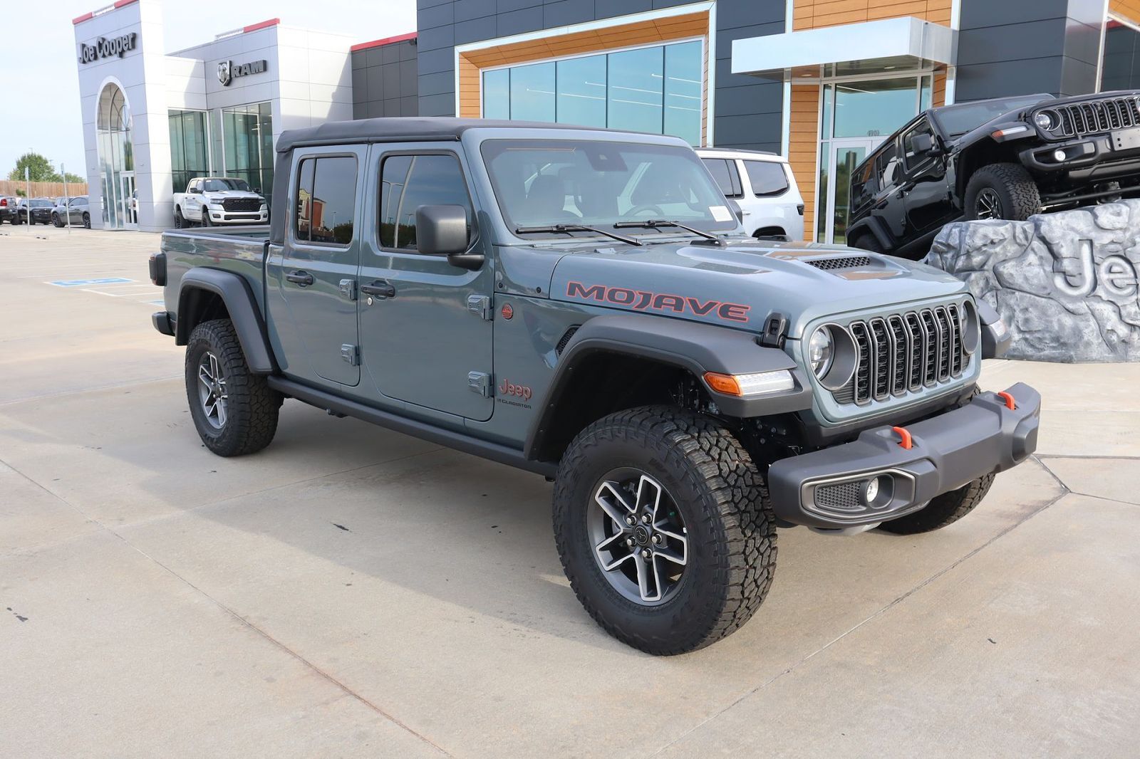 2025 JEEP Gladiator
