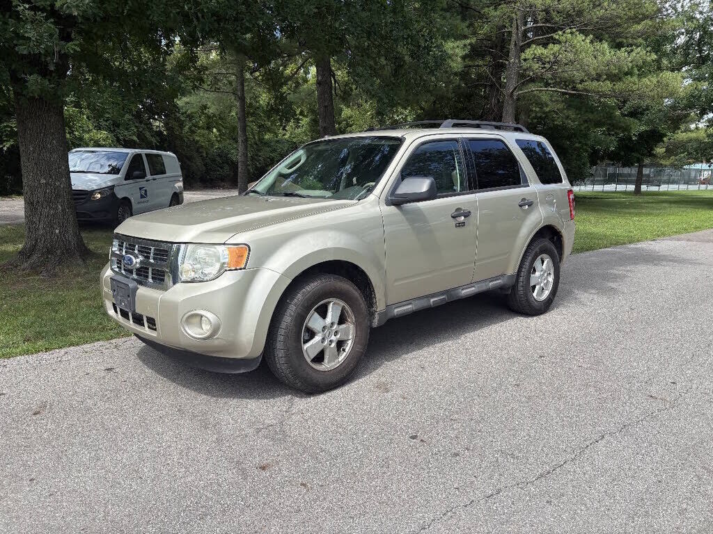 2010 FORD Escape