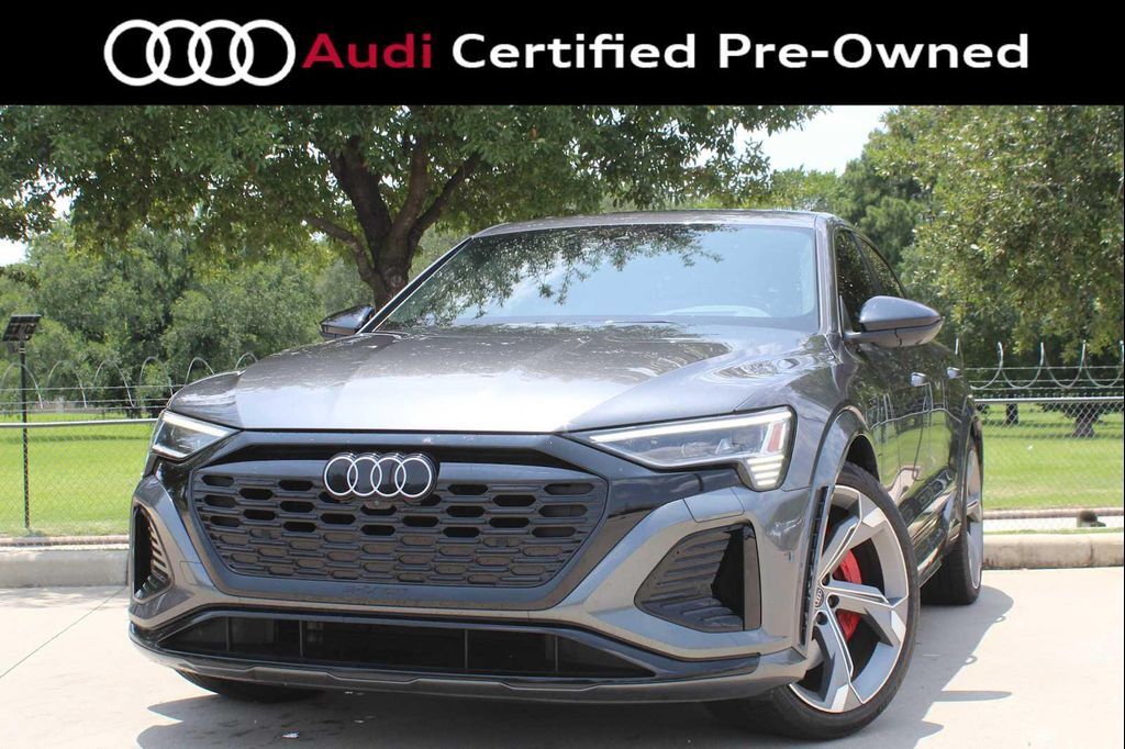 2024 AUDI SQ8