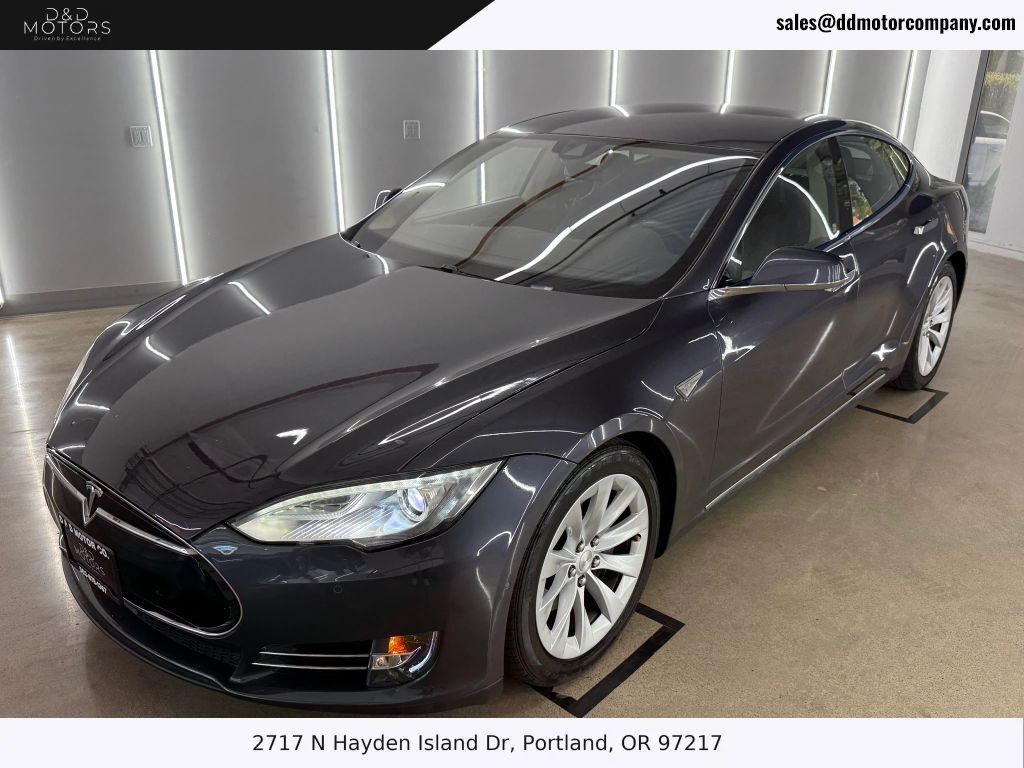2016 TESLA Model S