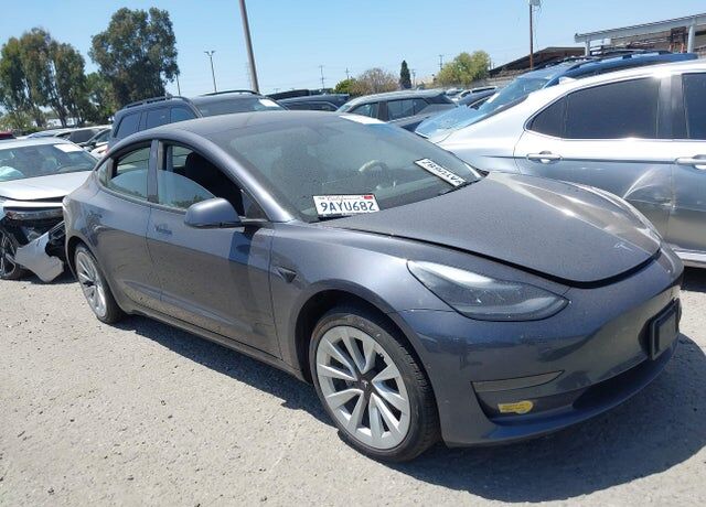 2022 TESLA Model 3