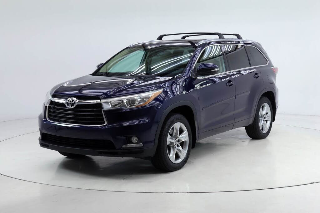 2016 TOYOTA Highlander