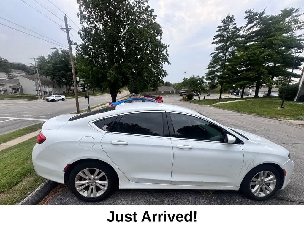 2015 CHRYSLER 200