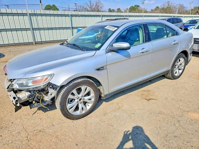 2010 FORD Taurus