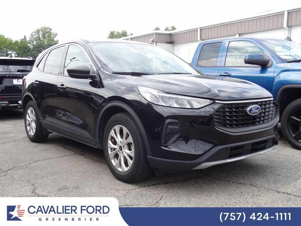 2023 FORD Escape