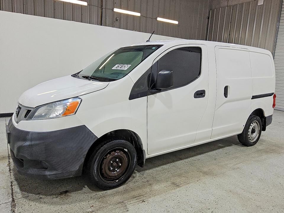 2015 NISSAN NV200