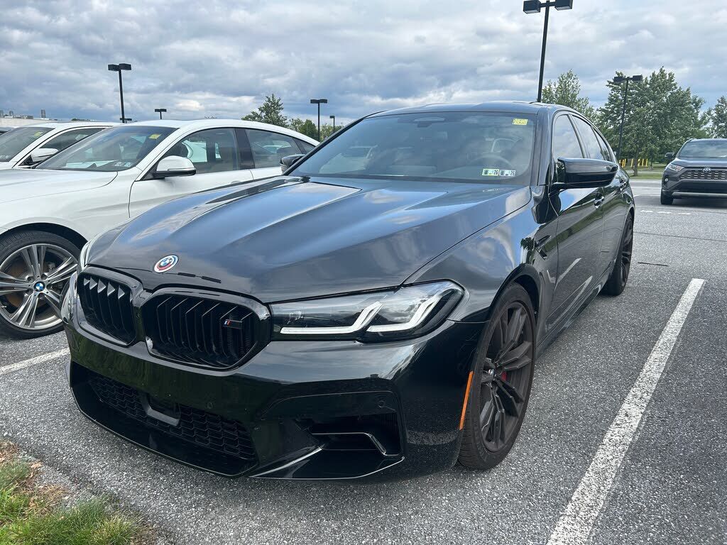 2023 BMW M5