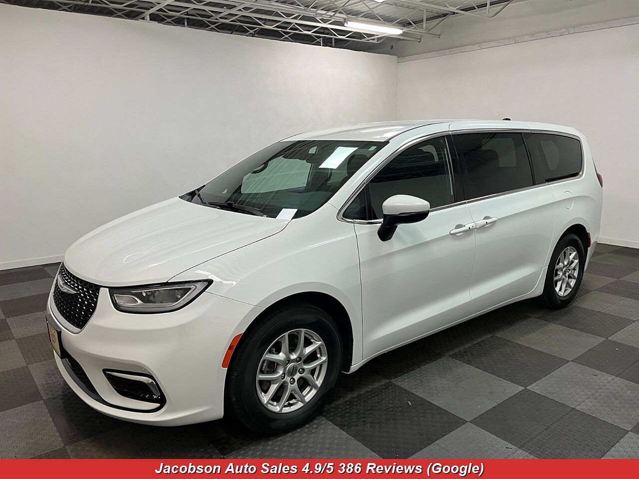 2023 CHRYSLER Pacifica