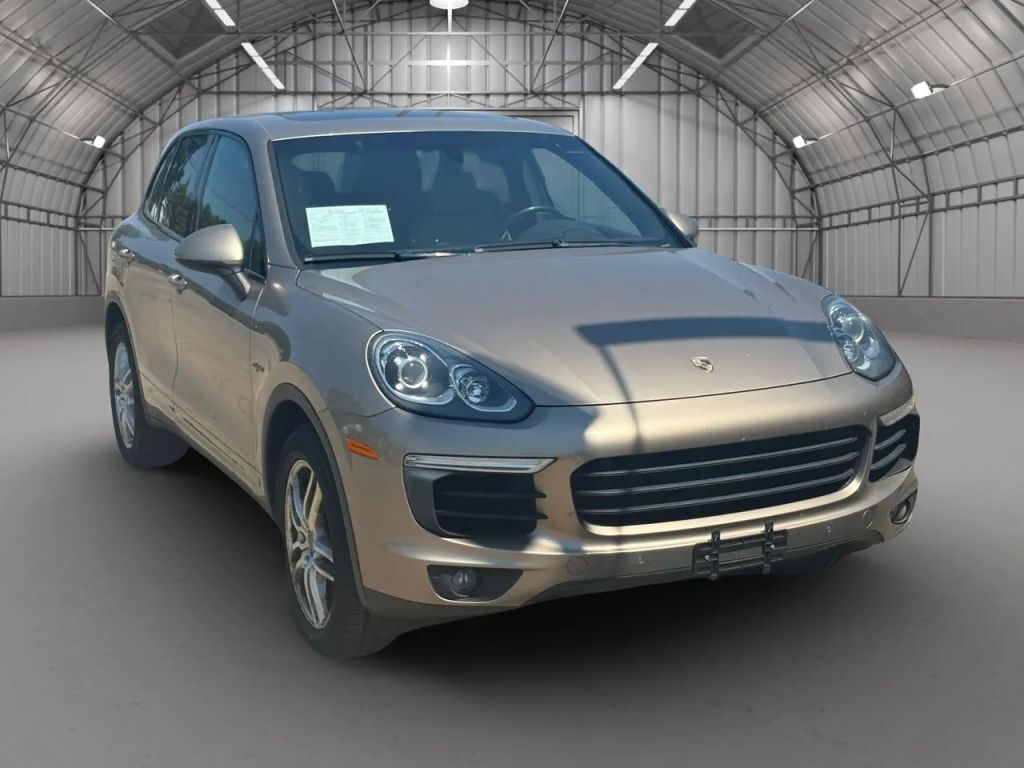 2016 PORSCHE Cayenne