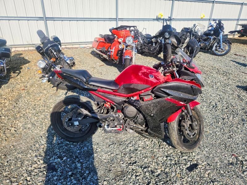 2015 YAMAHA FZ6RC