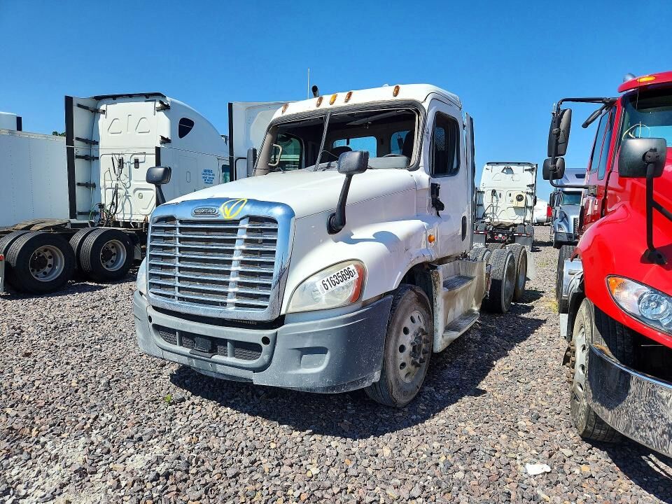 2014 FREIGHTLINER Cascadia