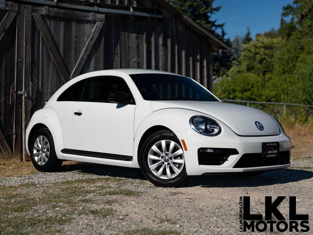 2017 VOLKSWAGEN Beetle