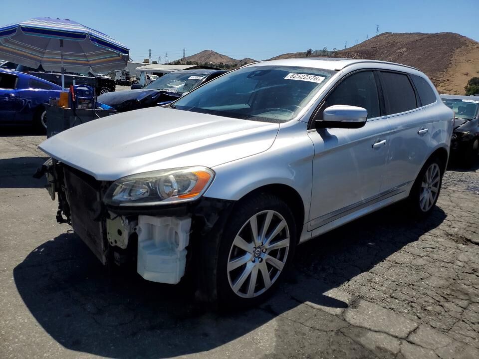 2017 VOLVO XC60