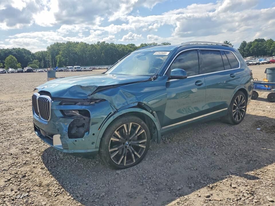 2023 BMW X7