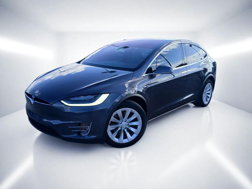 2018 TESLA Model X