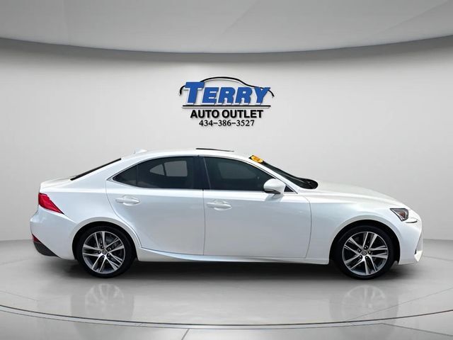 2020 LEXUS IS