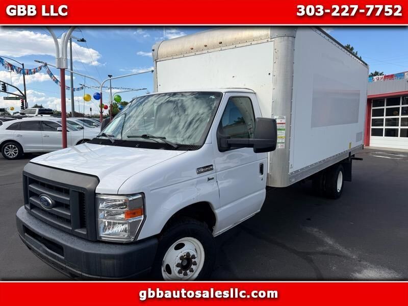2019 FORD E-350