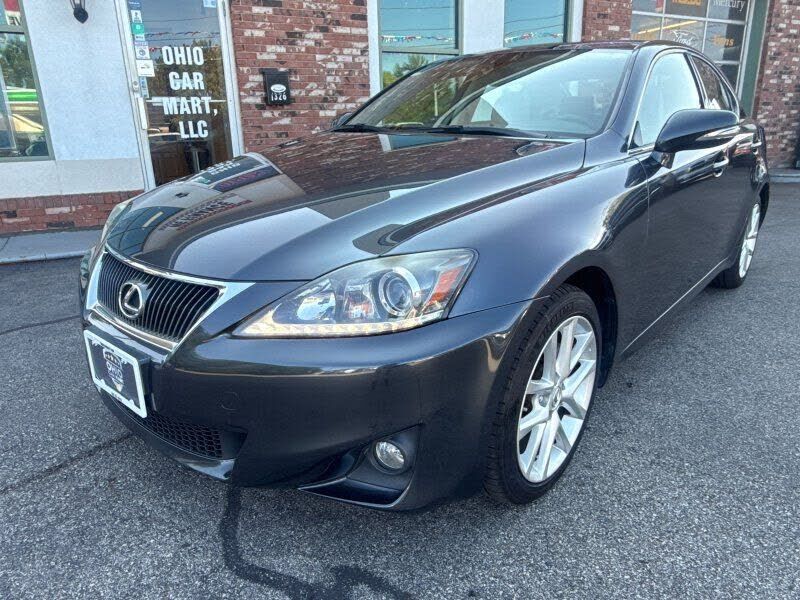 2011 LEXUS IS