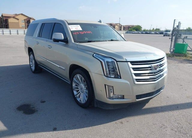 2016 CADILLAC Escalade
