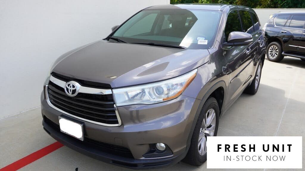 2015 TOYOTA Highlander