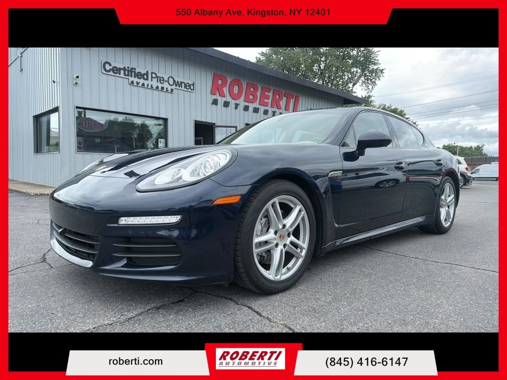 2016 PORSCHE Panamera
