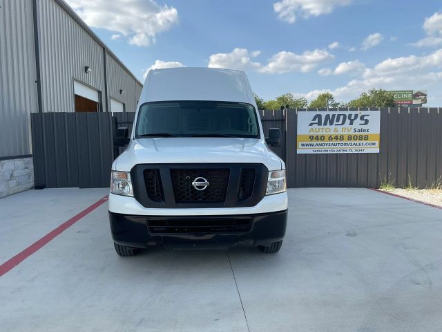 2017 NISSAN NV