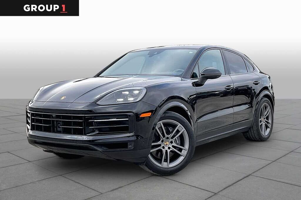 2024 PORSCHE Cayenne