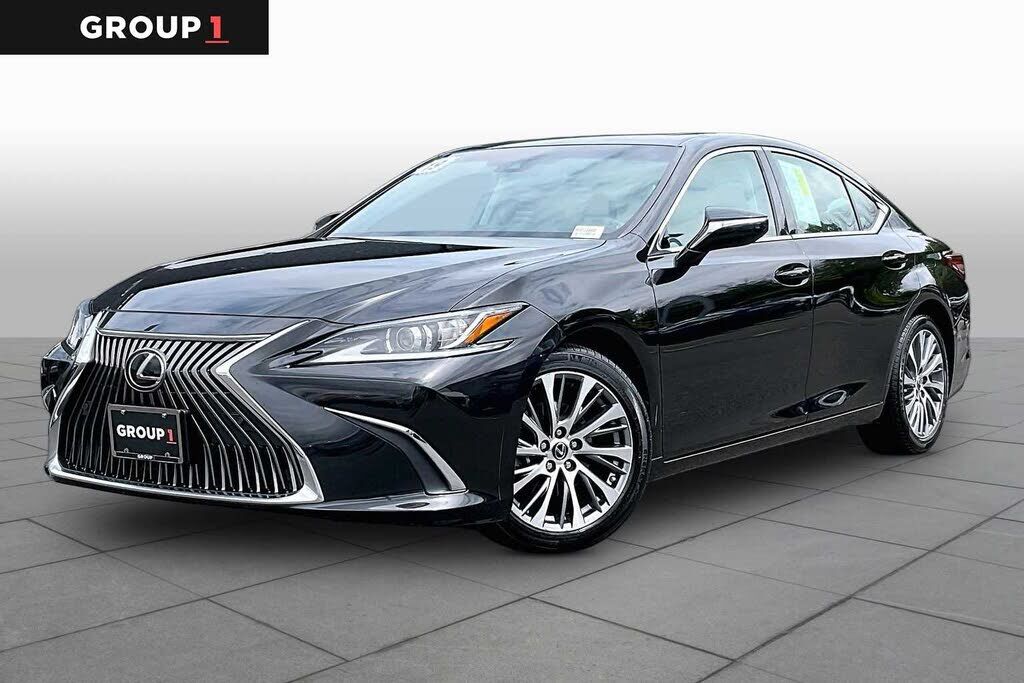 2019 LEXUS ES