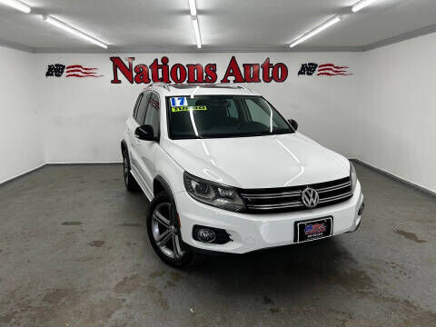 2017 VOLKSWAGEN Tiguan