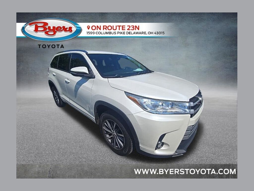 2017 TOYOTA Highlander