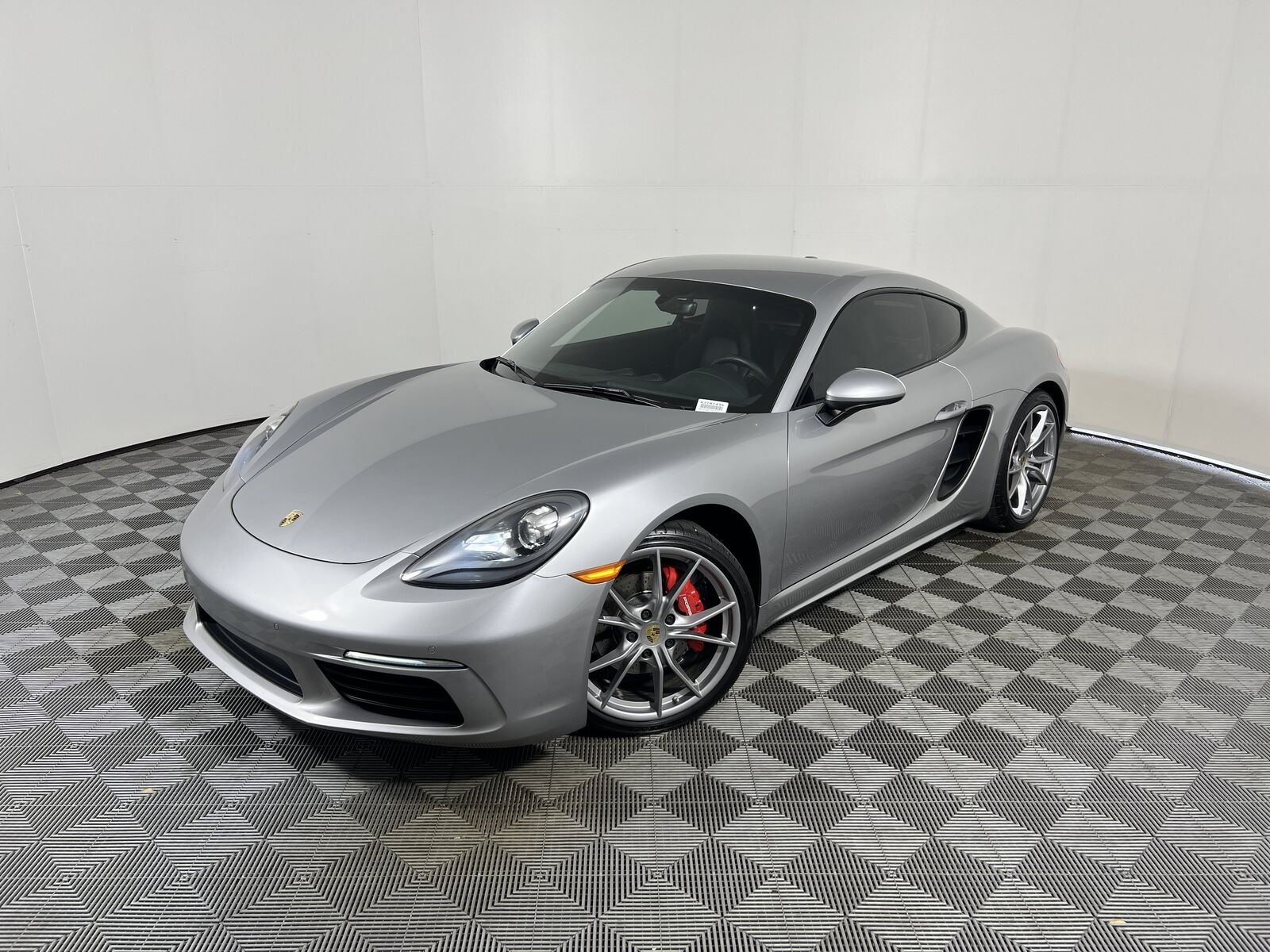 2018 PORSCHE 718