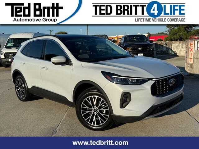 2025 FORD Escape