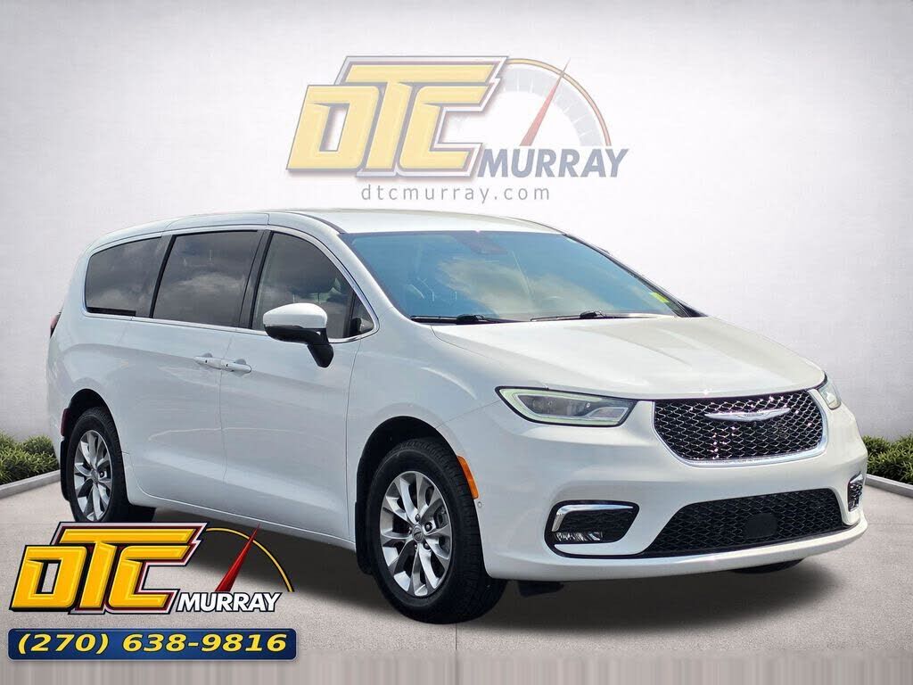 2023 CHRYSLER Pacifica