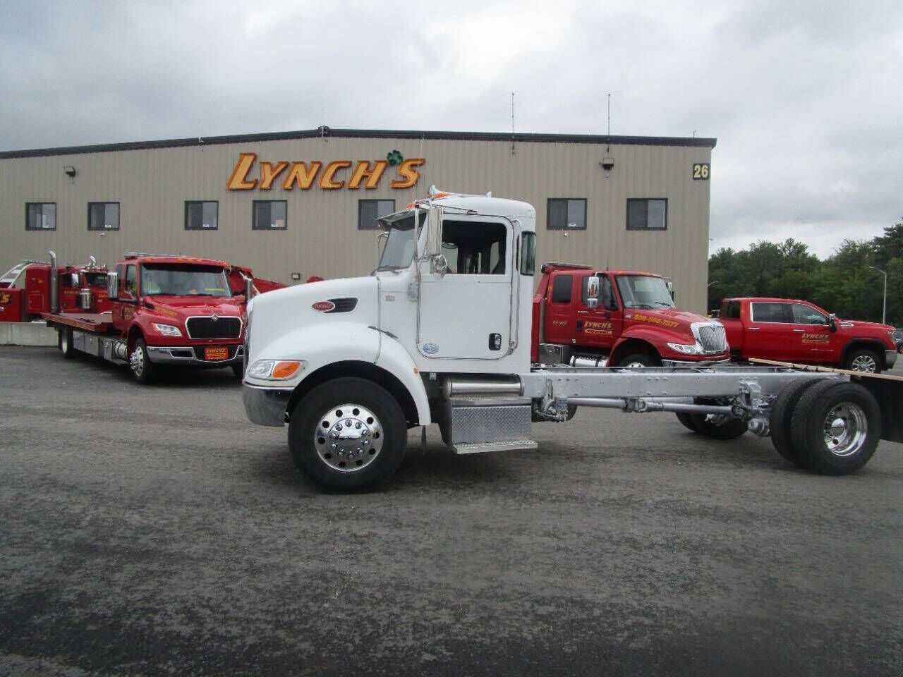 1984 PETERBILT 337